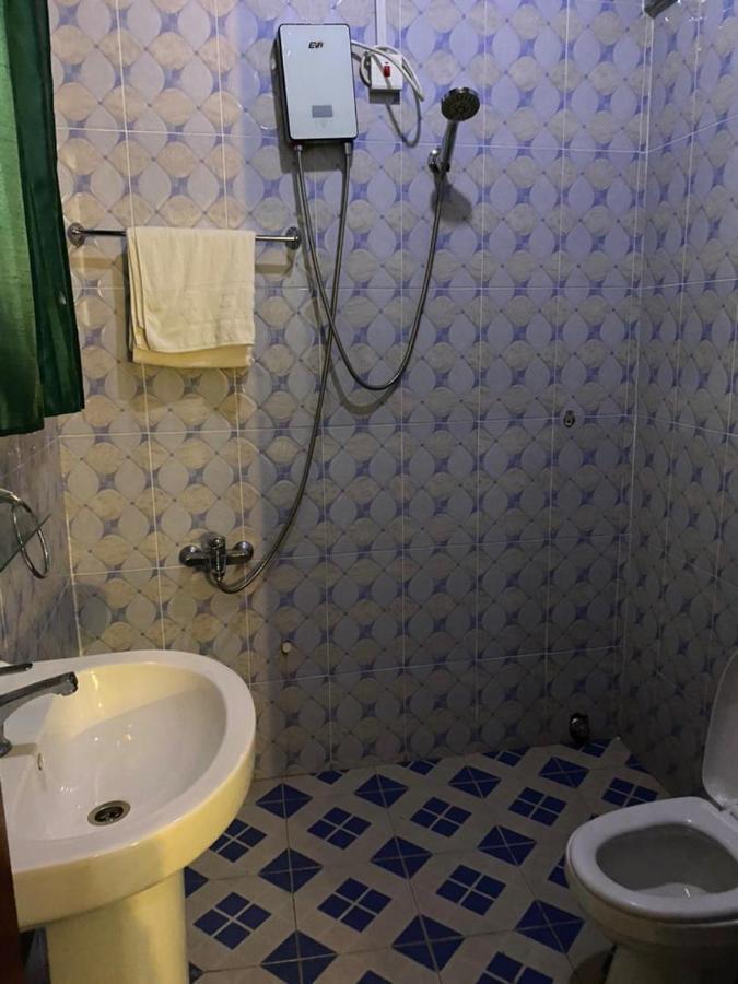 Hgl Guest House East Legon Bagian luar foto